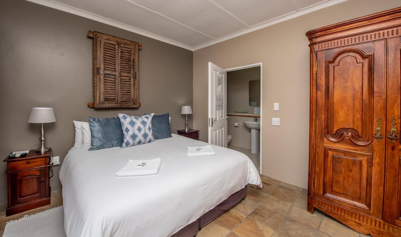 Excellent Guest House Bellville Bagian luar foto